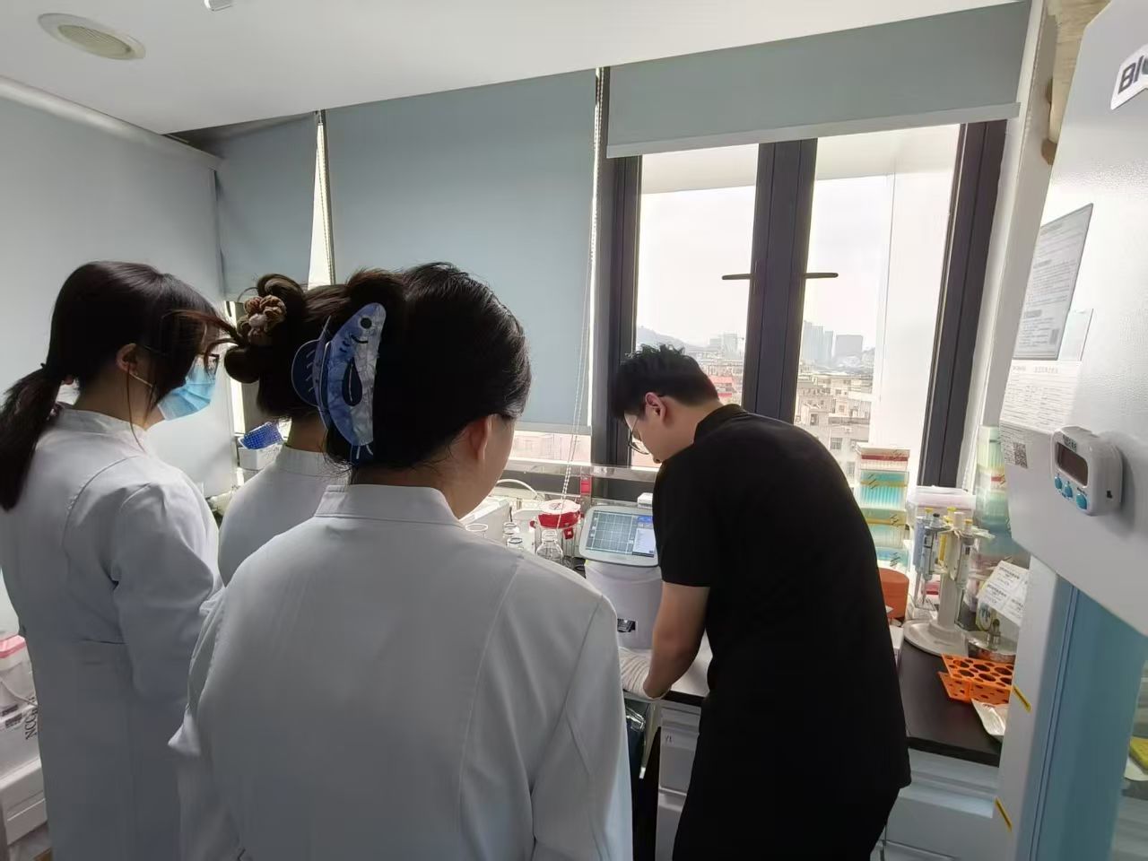 市場(chǎng)服務(wù) | 走進(jìn)實(shí)驗(yàn)室，傾聽(tīng)用戶需求